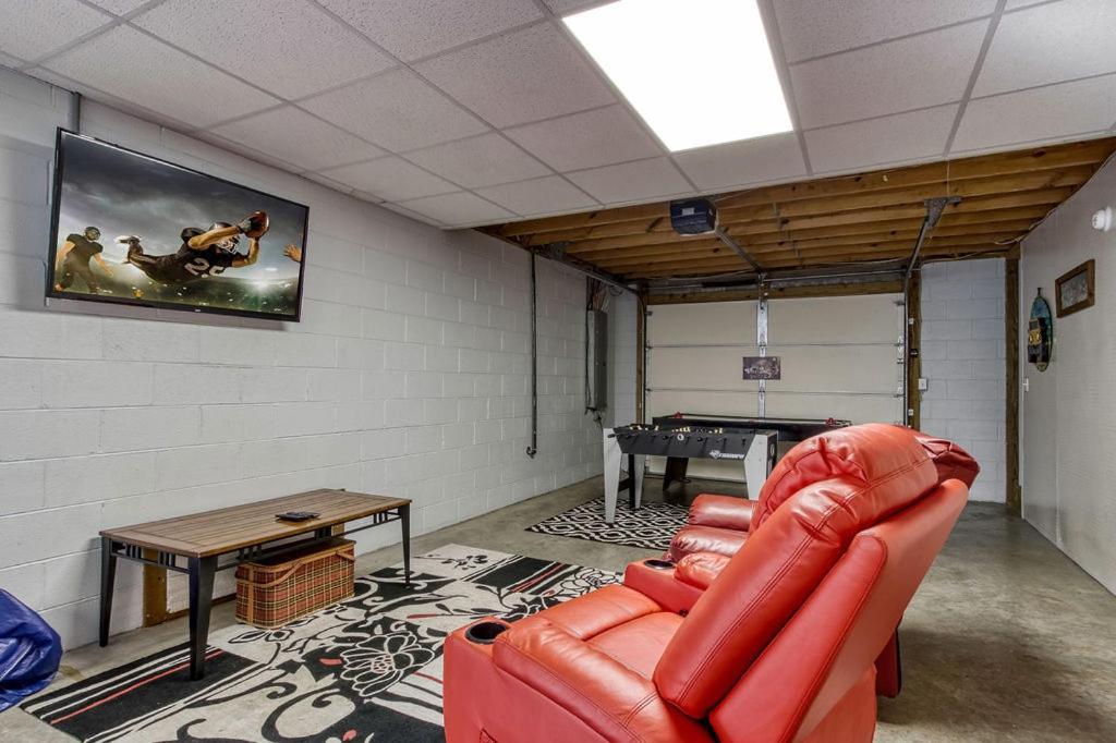 Rock Of Ages, Hot Tub, Game Room, Wifi, 1089 Free Tickets Each Paid Day, Dollywood And More Pigeon Forge Zimmer foto